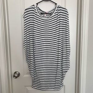 Black and White Striped Versatile Sleeveless Top